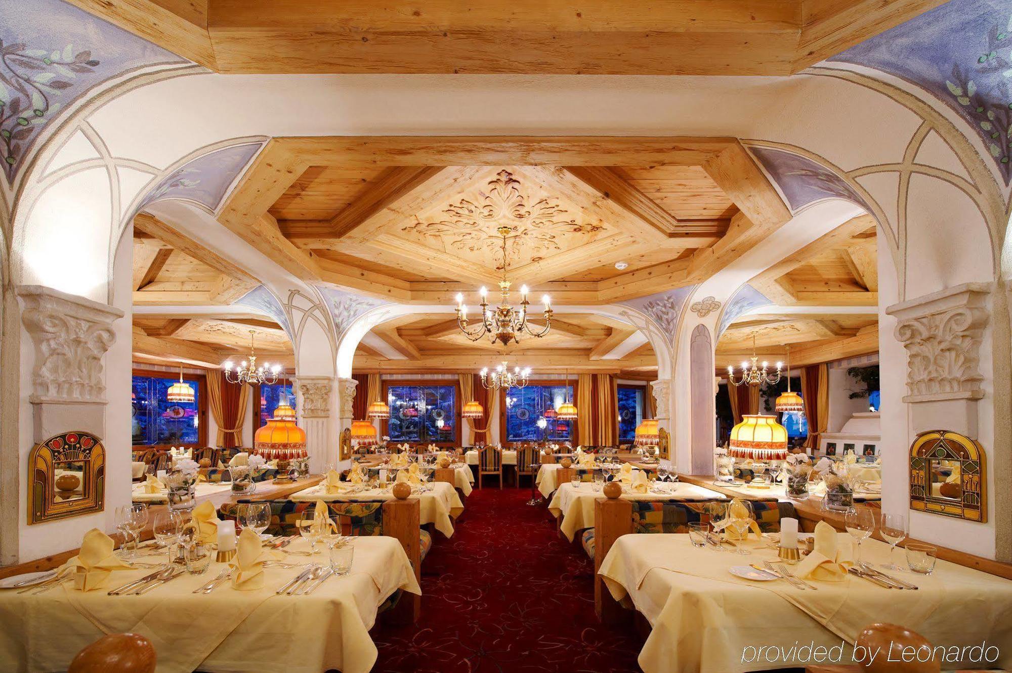 Hotel Solaria Ischgl Restoran fotoğraf
